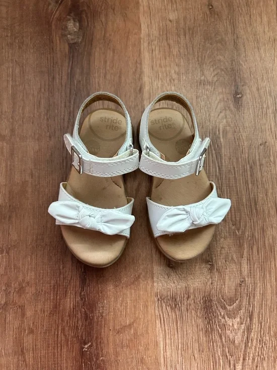 Stride Rite White Bow Toddler Sandals 6M - Picture 3 of 13